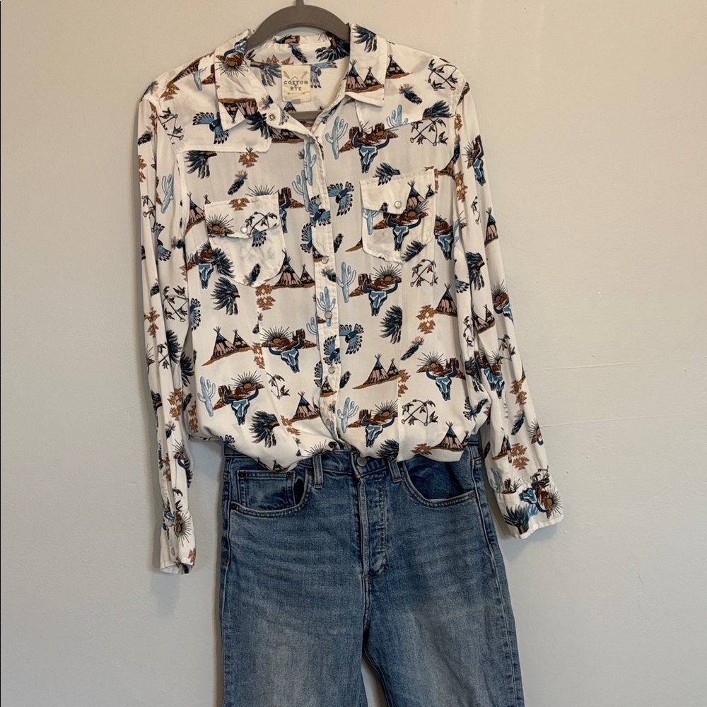 Women's White Medium Western Desert Print Button Down Shirt - Picture 10 of 10